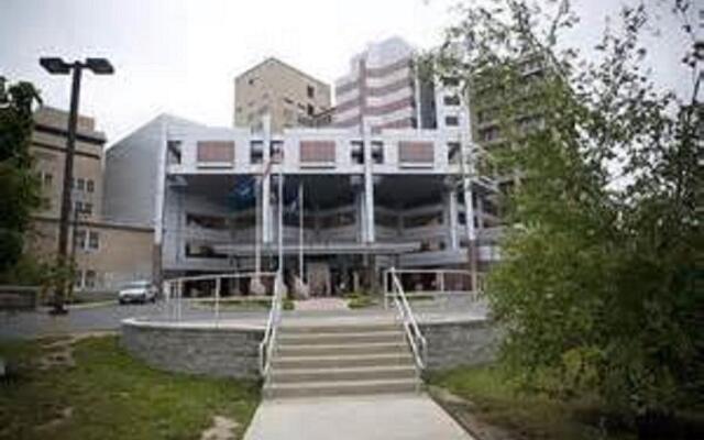 Quality Inn Arena