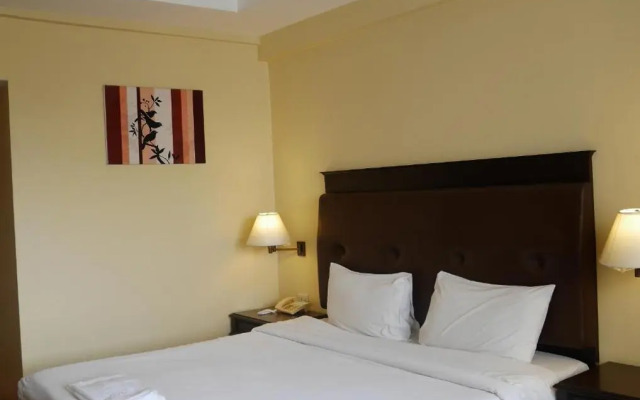 Roma Hotel
