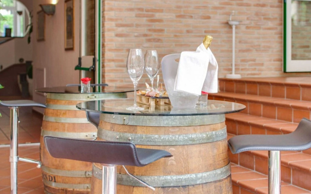 Family Escape With Pools and Sauna