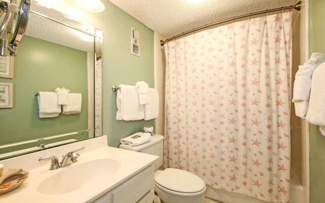 Shoreline 1055 Condo by RedAwning