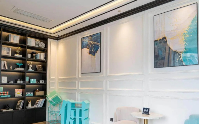 Xana Hotelle(Shenzhen futian shangmeilin subway station)