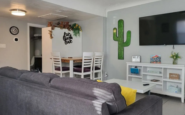 Charming Apt Downtown Phoenix Historic Patio