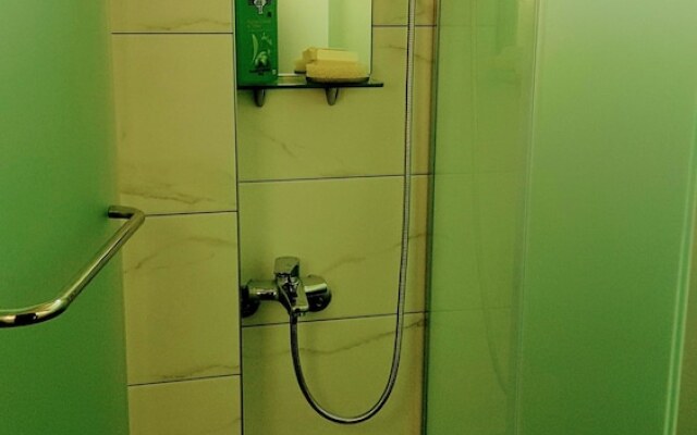 Socuri Home Guest House - Hostel