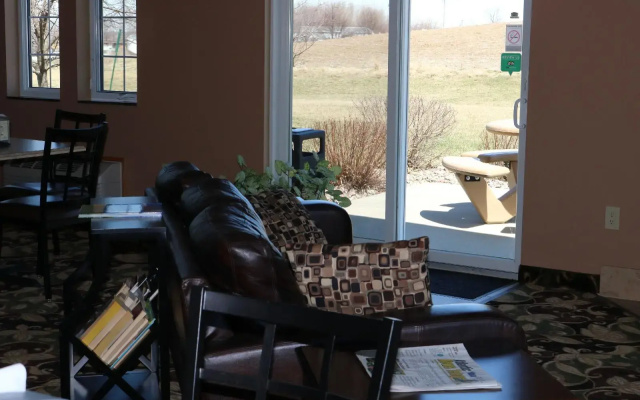 Rock Island Inn & Suites