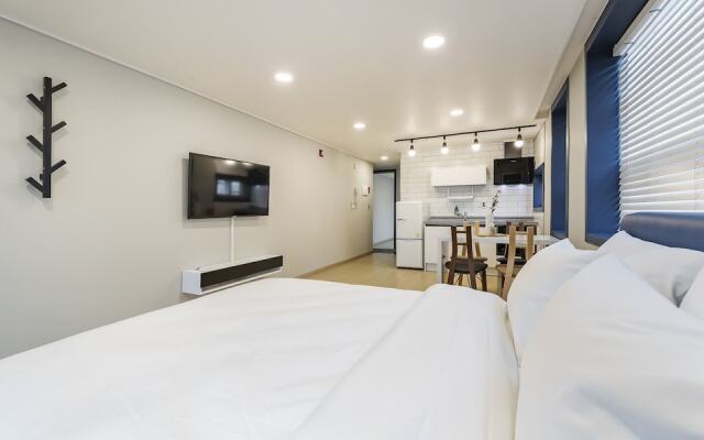 Yeosuya Hostel & Pension