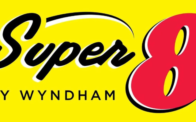 Super 8 by Wyndham Phoenix West