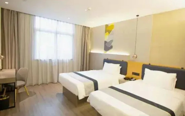 Homeinn Selected Hotel (Hefei Railway Station Xindi Plaza)