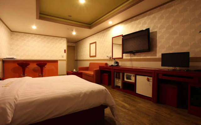 KS Hotel