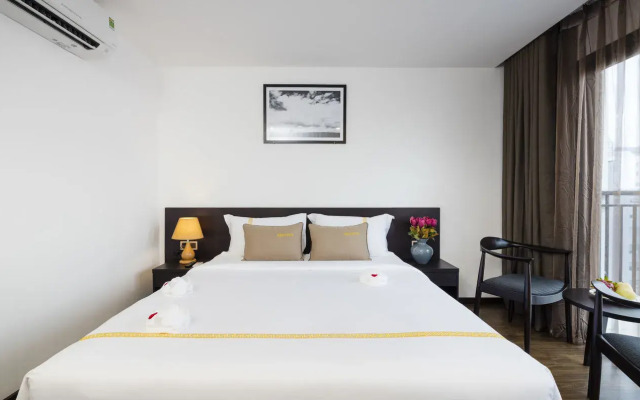 Meriton Hotel
