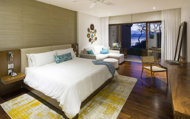 Papagayo Luxury
