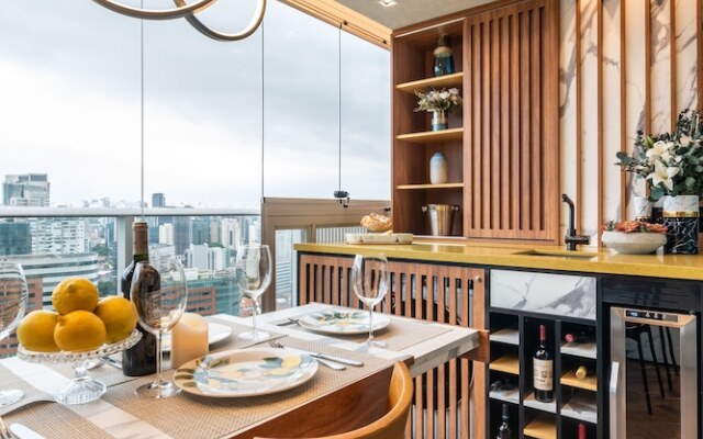 Stunning Views | Luxurious Apartment with Marginal Pinheiros View at River One Residencial by Okaeri Home Apartments