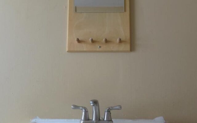 C&N Backpackers Hostel - Vancouver