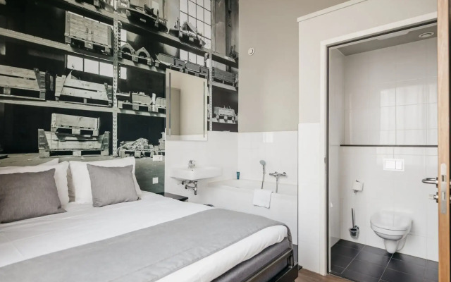 YAYS Amsterdam Maritime by Numa