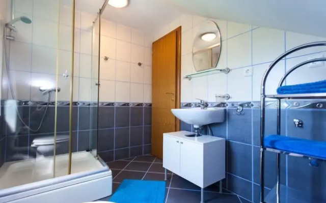 Maretsol Vacation House