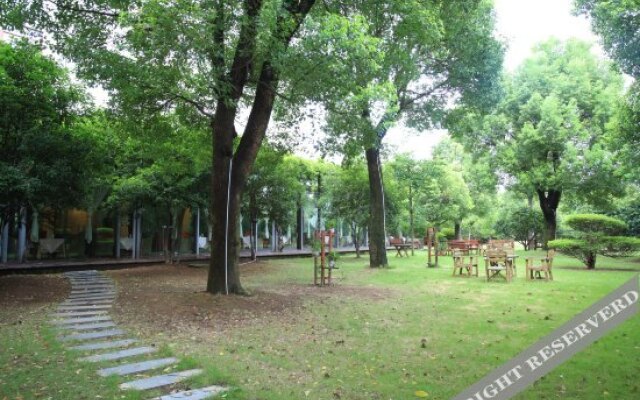 Cixi SANBI Huayuan Hotel (School of science and technology, Ningbo University)