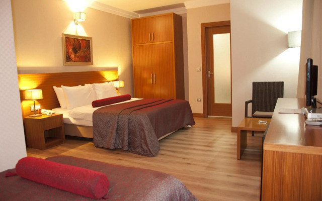 Island Hotel
