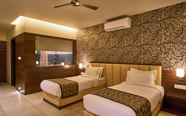 Hotel Shlok (Pure Veg), Kolhapur