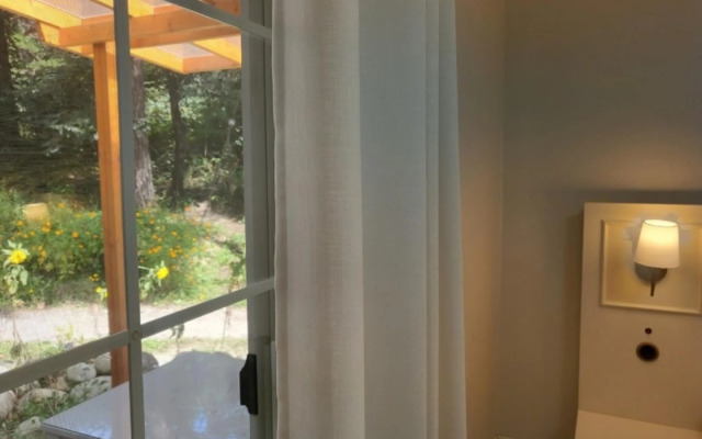 Gangneung Sinnaneun Pension