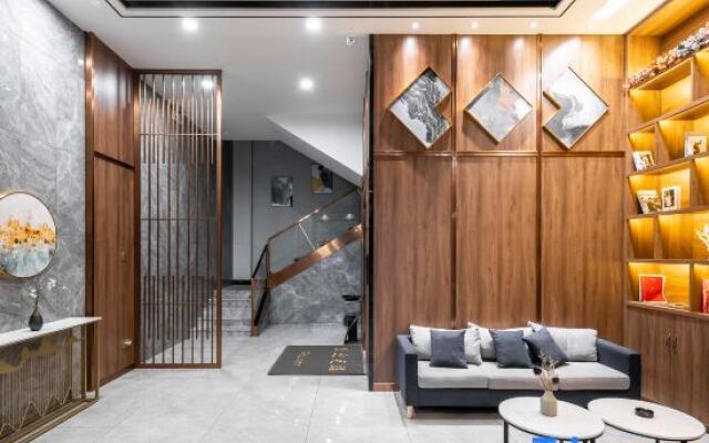 Qishu Hostel Hotel (Haikou No.4 Middle School Gaozhong Branch)