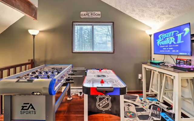 Family-friendly Tobyhanna Home w/ Game Room!