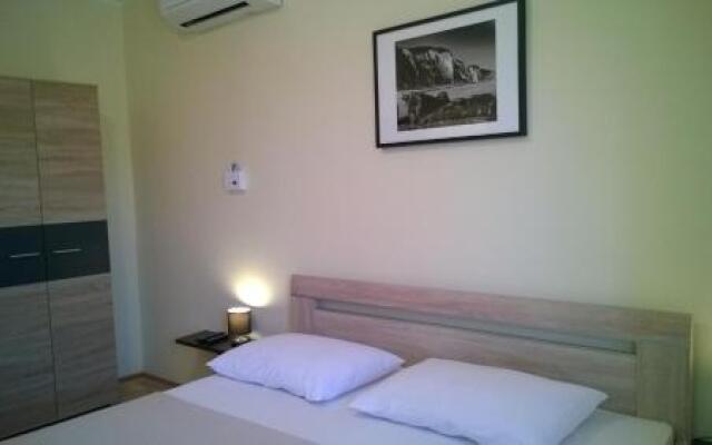 Rooms & Apartments Blue Beach
