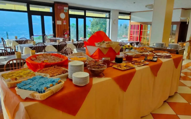 Hotel Bazzanega