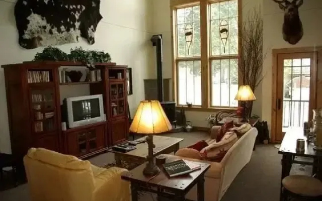 The Lodge At Government Camp