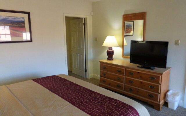 Red Roof Inn & Suites Hazleton