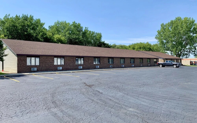 Executive Inn Cass City