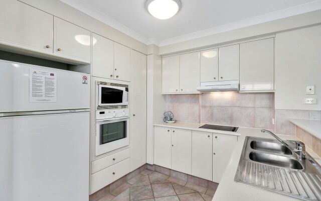 Moroccan Resort - HR Surfers Paradise