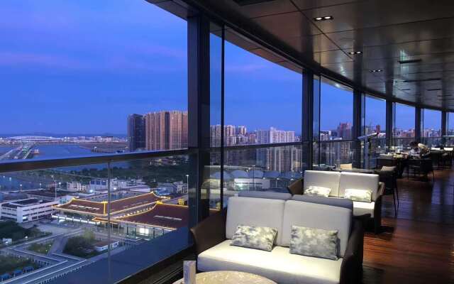 Zhuhai Charming Holiday Hotel