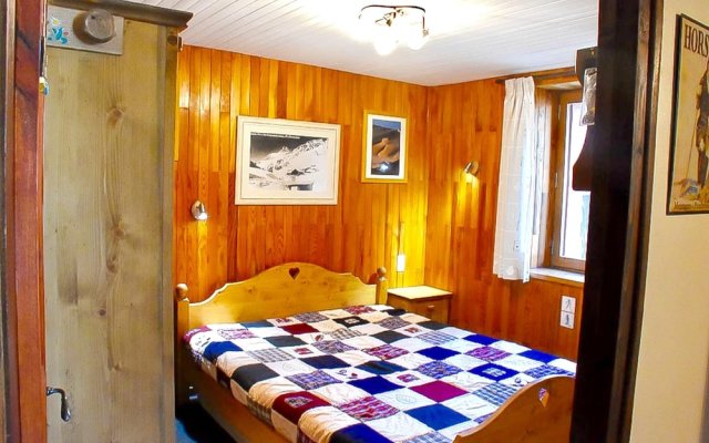 Apartment With one Bedroom in Val-d'isère, With Wonderful Mountain Vie