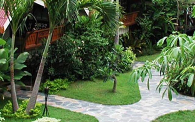 Baan Suan Guest House