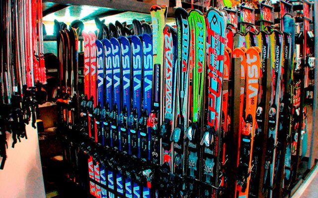 100 Meters From the ski Slopes, Parking and Wifi