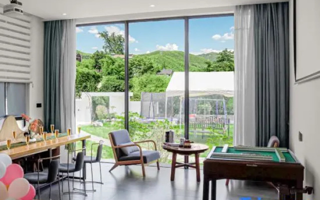 Yunshang Grassland Anji Buyu Time Parent-Child Holiday Homestay