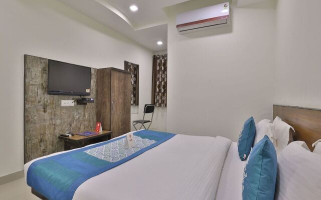 OYO 9591 Hotel Neel Kamal