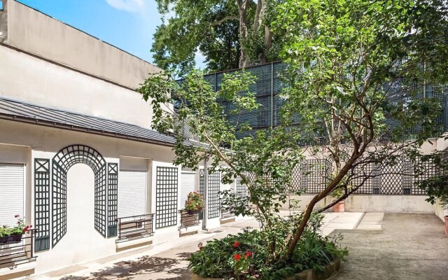 Saint Germain Bon March Chic Three Bedroom