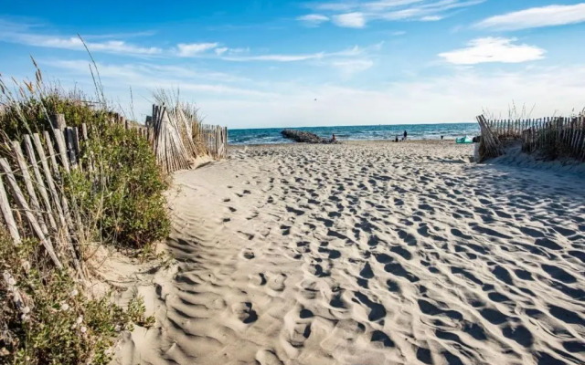 Nice studio with direct access to the sea