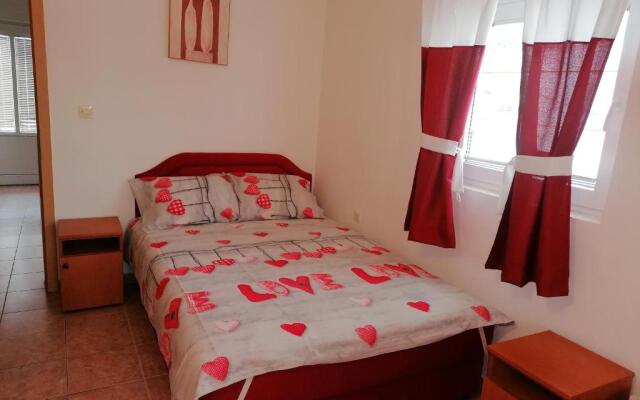 Privatna kuca Lela i Maja