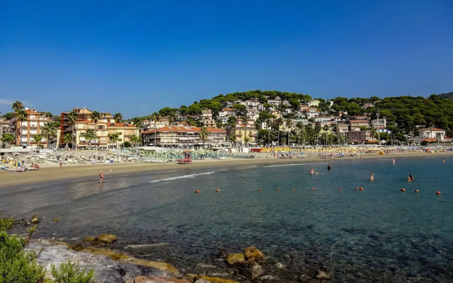 Miramare 1 LUX - Total Sea View