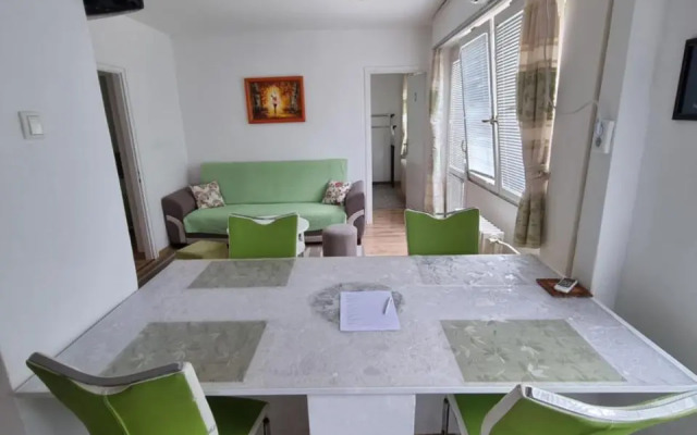 Apartments Nada & Yoya