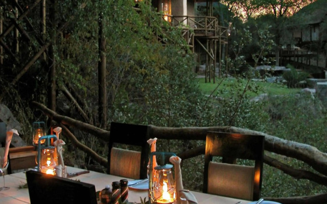 Lukimbi Safari Lodge