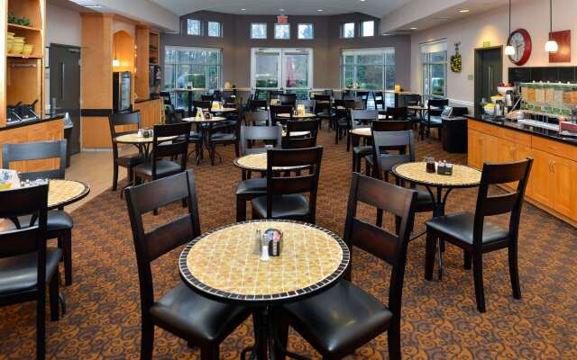 Comfort Suites Airport Tukwila Seattle