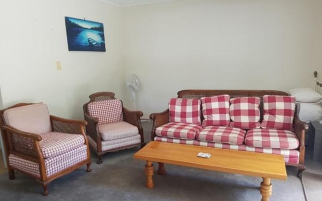 Earnslaw Villa with Lake View