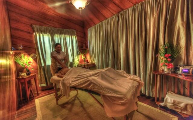 St. George's Caye Resort
