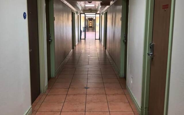 Starlight Inn Canoga Park