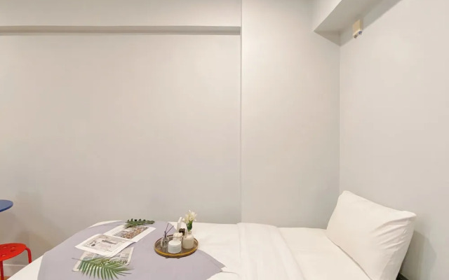 Good Studio Room at Cinere Resort Apartment