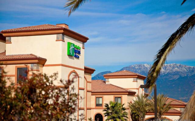 Holiday Inn Express and Suites Ontario Airport, an IHG Hotel