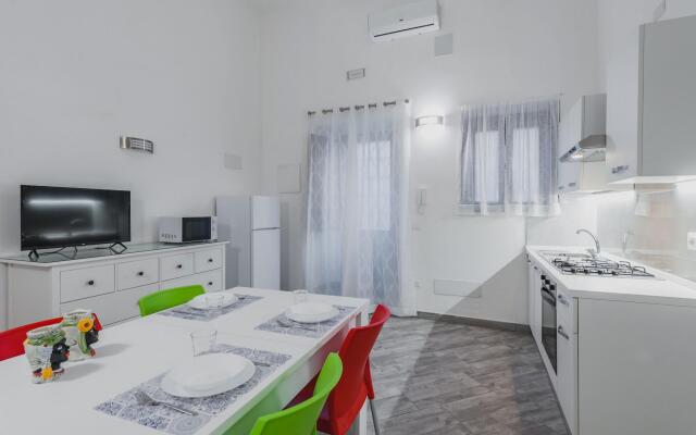 Modern Duplex With Balcony by Wonderful Italy