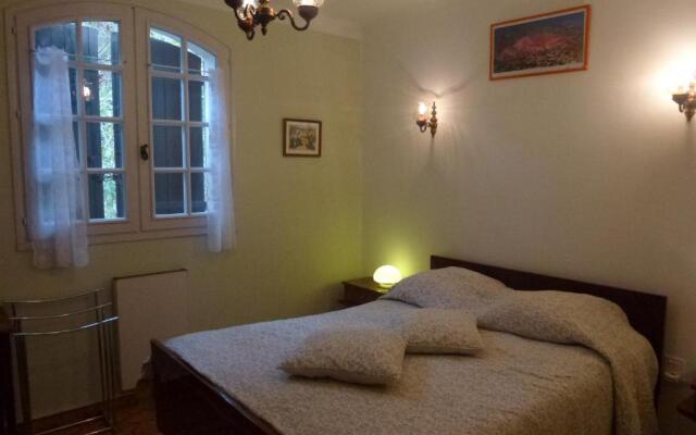 Chambre d'hôtes La Pinede